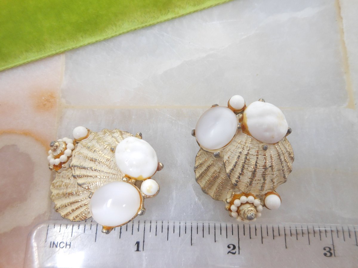 Vintage CAPRI Beach Earrings Seashell Cluster Clip On White Glass Enamel Wedding Mermaid Designer Jewelry Mid Century, VivianJoel.com