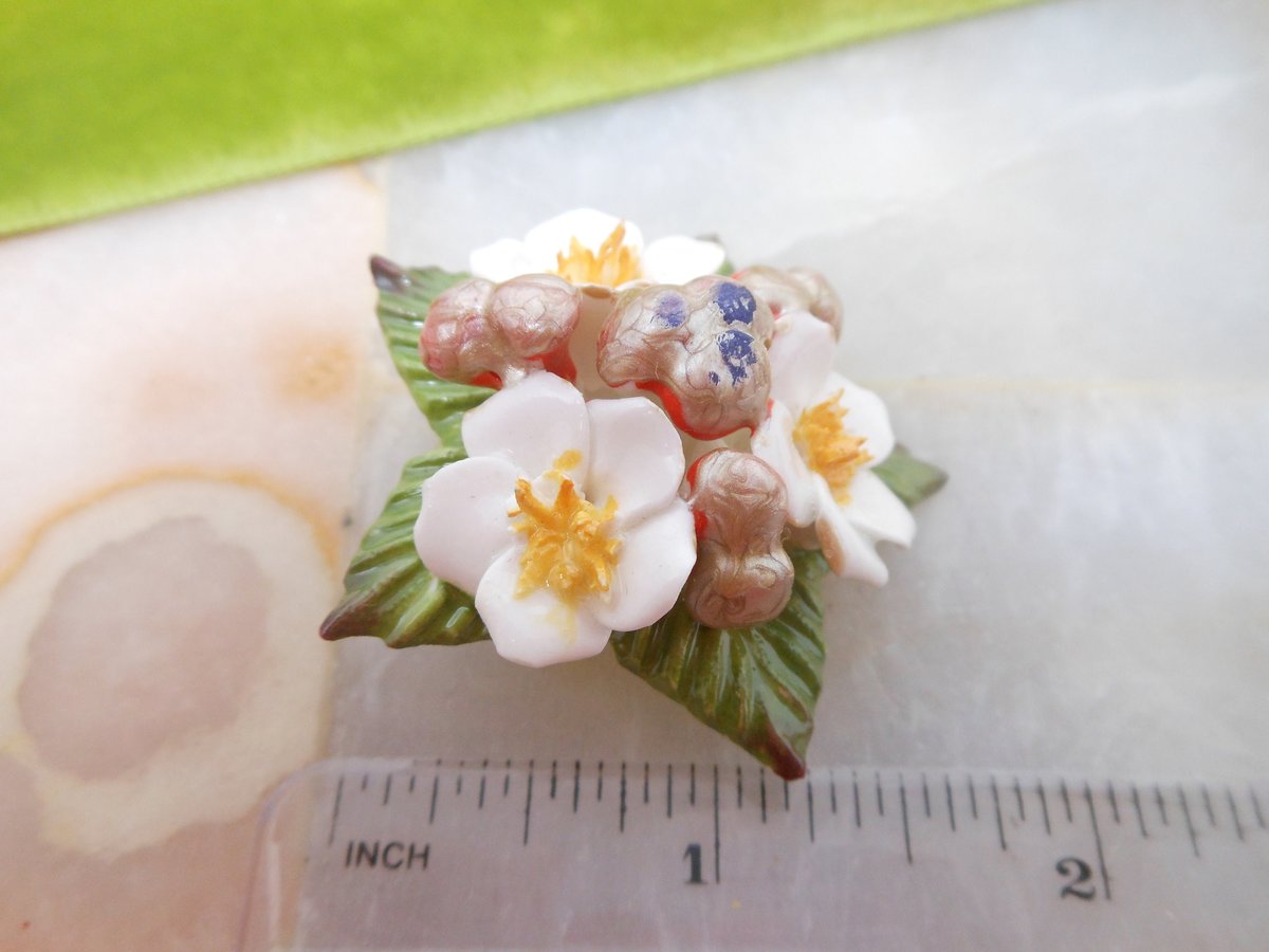 Vintage AYNSLEY ENGLAND Flower Brooch Bone China Porcelain Pin White Dogwood Bouquet Original Box Jewelry Gift , VivianJoel.com