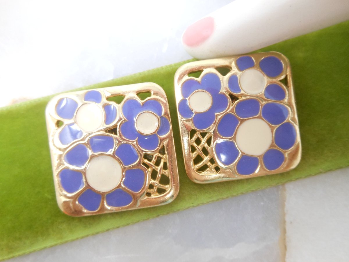 Vintage BEREBI Flower Power Mod Earrings Enamel Clip On Designer Purple Jewelry Gift Mid Century, VivianJoel.com