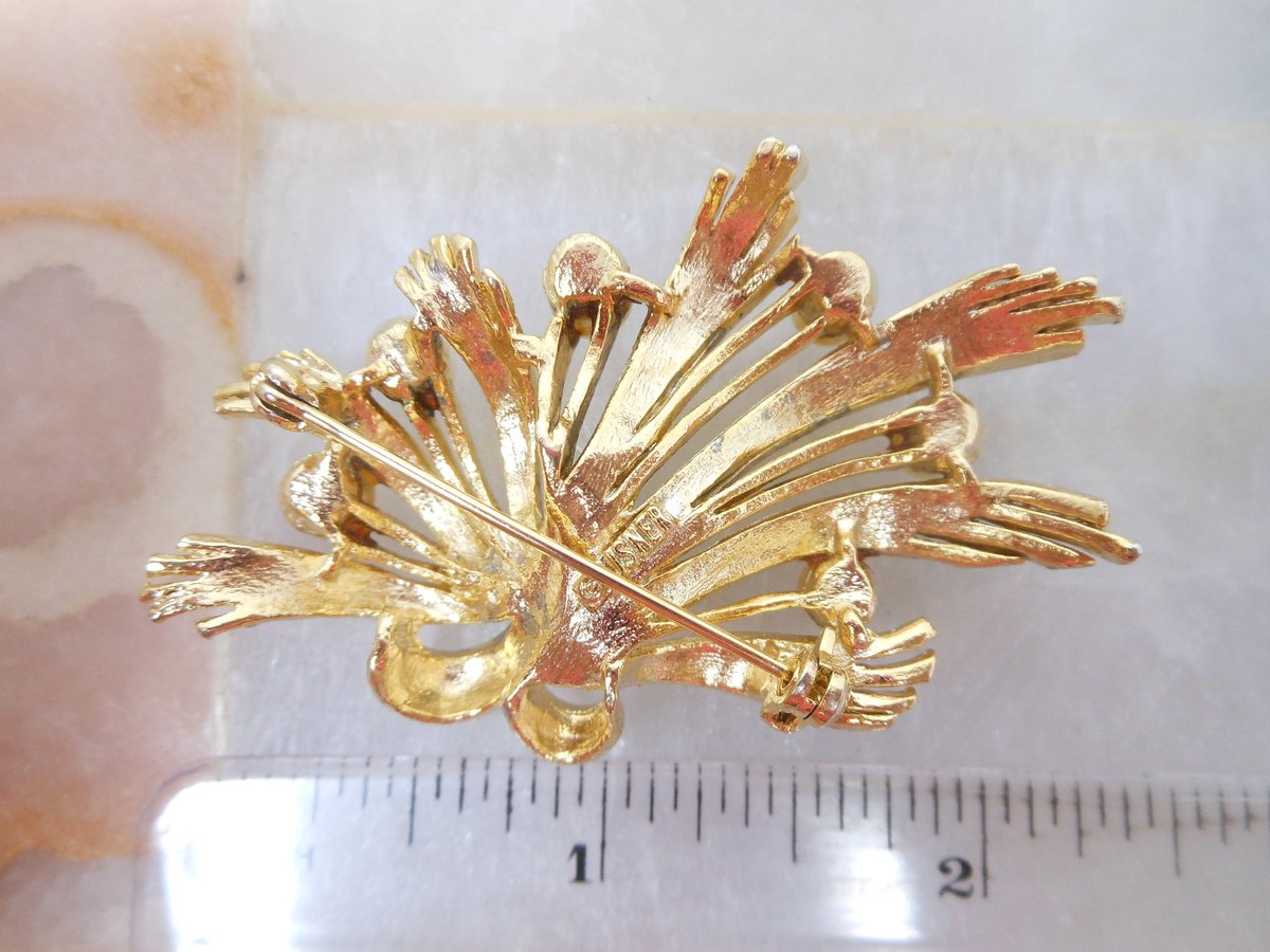 Vintage LISNER Brooch Pearl Flower Spray Pin Designer Classic Timeless Mid Century Jewelry Gift, VivianJoel.com