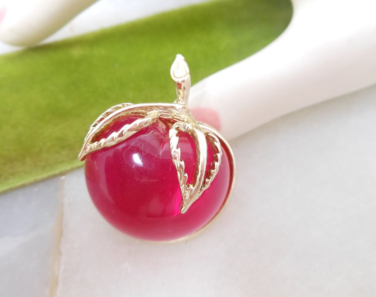 Vintage SARAH COVENTRY Fruit Brooch Apple Bright Pink Jelly Belly Pin Lucite Burgundy Designer Jewelry Mid Century, VivianJoel.com