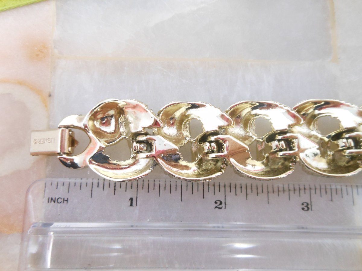 Vintage LISNER Multi Link Bracelet Pale Gold Tone Plate Chunky Brushed Leaf Designer Jewelry Mid Century, VivianJoel.com