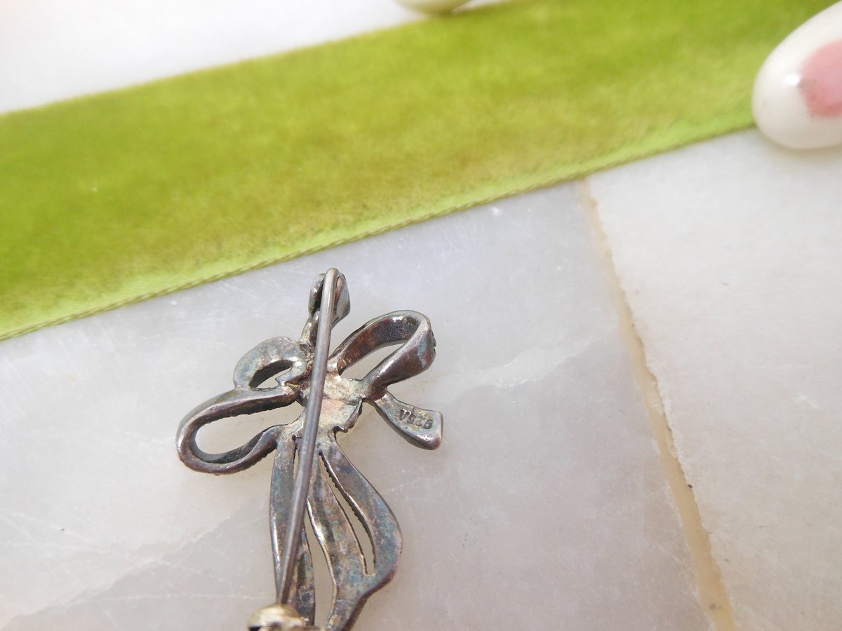 Vintage STERLING SILVER Marcasite Brooch Bow Ribbon Pin Petite 925 Modernist Figural Jewelry Gift Mid Century, VivianJoel.com