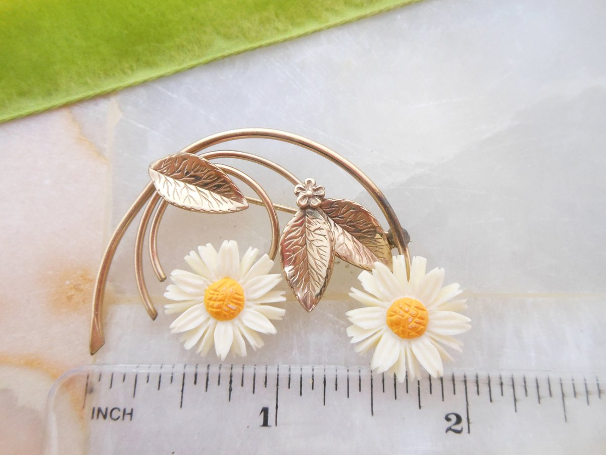 Vintage WINARD Gold Fill Brooch Designer Carved Daisy Flower Pin 12Kt GF Bovine Bone Jewelry Mid Century Gift, VivianJoel.com