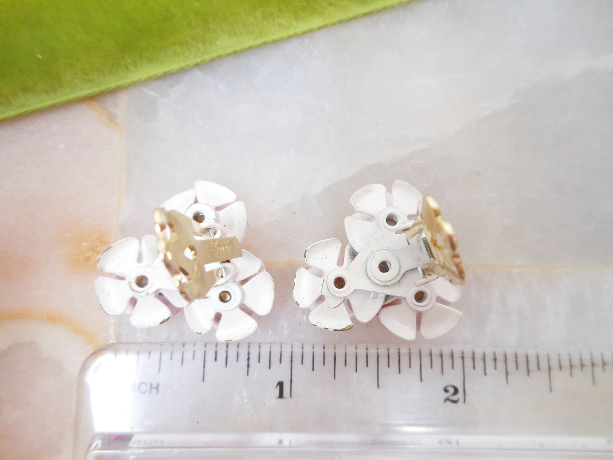 Vintage CORO Pink Flower Cluster Earrings Pearl Enamel Clip On Designer Mid Century Jewelry Gift, VivianJoel.com