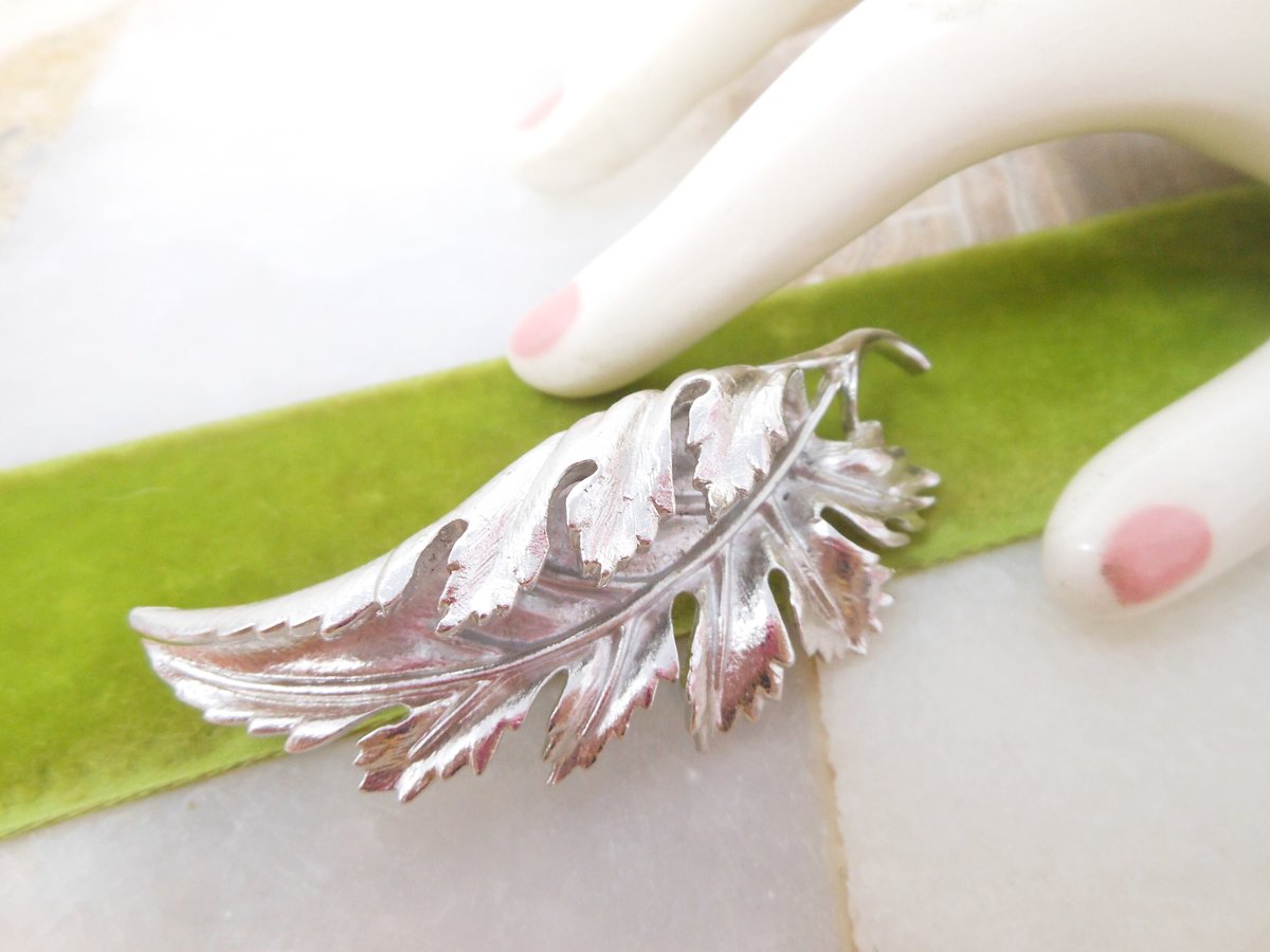 Vintage CORO Brooch Big Ruffled Leaf Pin Silver Plate Figural Designer Mid Century Jewelry Gift, VivianJoel.com