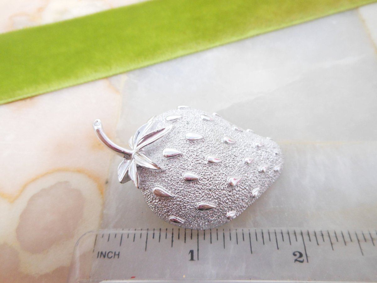 Vintage SARAH COVENTRY Brooch Strawberry Ice Fruit Pin Designer Rockabilly Mid Century Jewelry Gift, VivianJoel.com