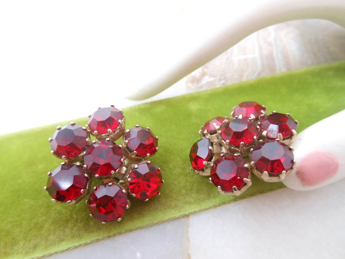 Vintage WEISS Earrings Red Crystal Clip On Flower Rhinestone Designer Mid Century Jewelry Gift, VivianJoel.com