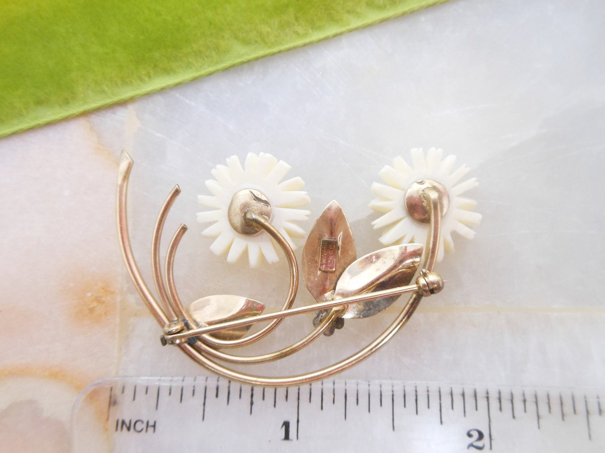 Vintage WINARD Gold Fill Brooch Designer Carved Daisy Flower Pin 12Kt GF Bovine Bone Jewelry Mid Century Gift, VivianJoel.com
