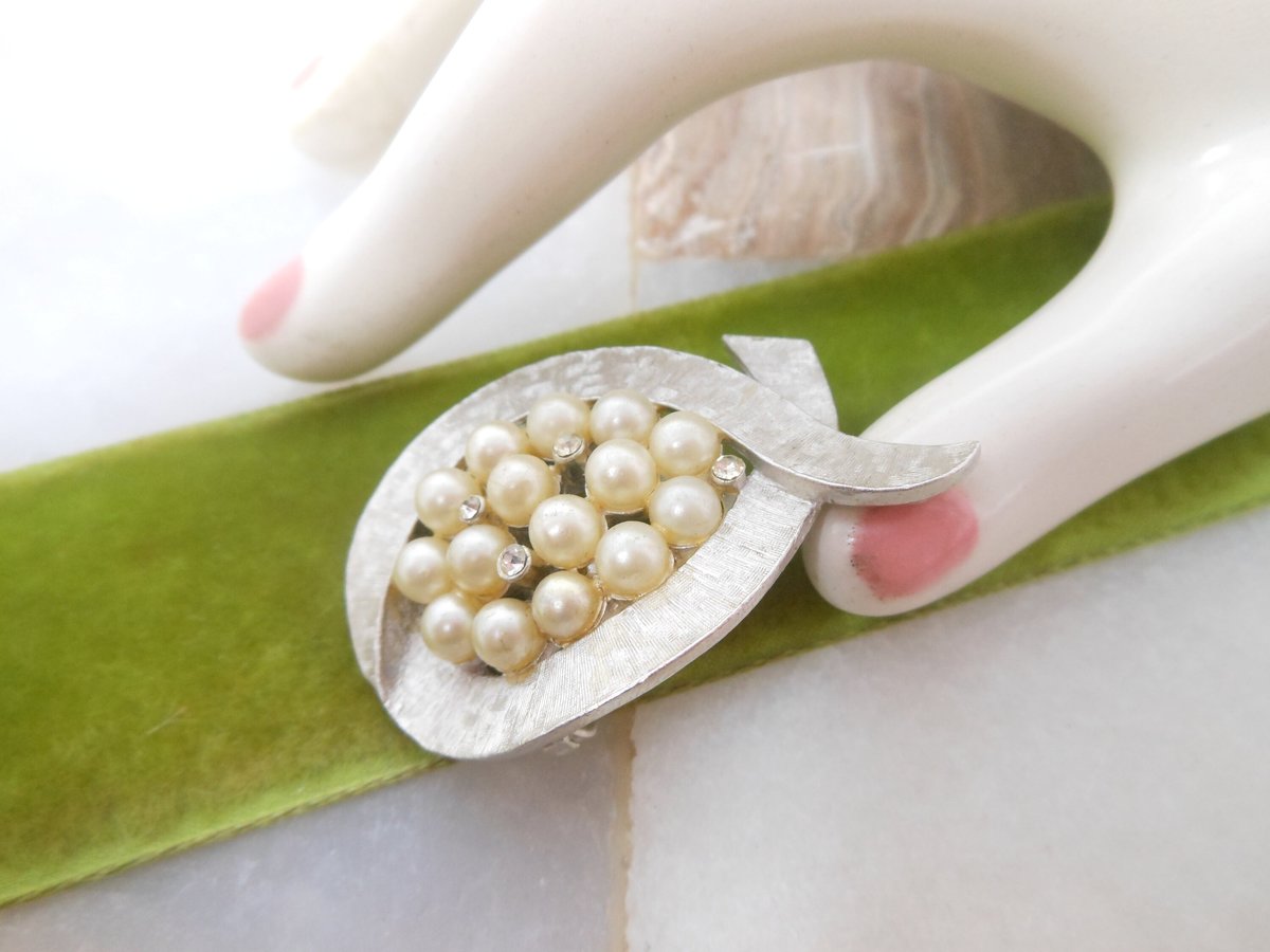 Vintage ART Designer Pearl Rhinestone Pin Brooch Signed Arthur Pepper Silver Plate Jewelry Mid Century Gift, VivianJoel.com