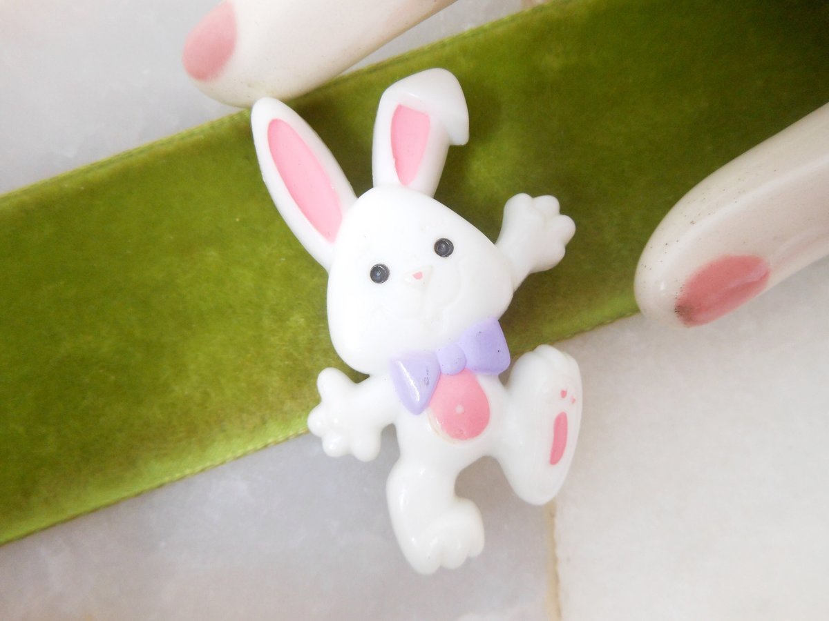 Vintage HALLMARK 1985 Easter Bunny Rabbit Egg Pin Brooch Designer Plastic Resin Collectible Jewelry Gift, VivianJoel.com