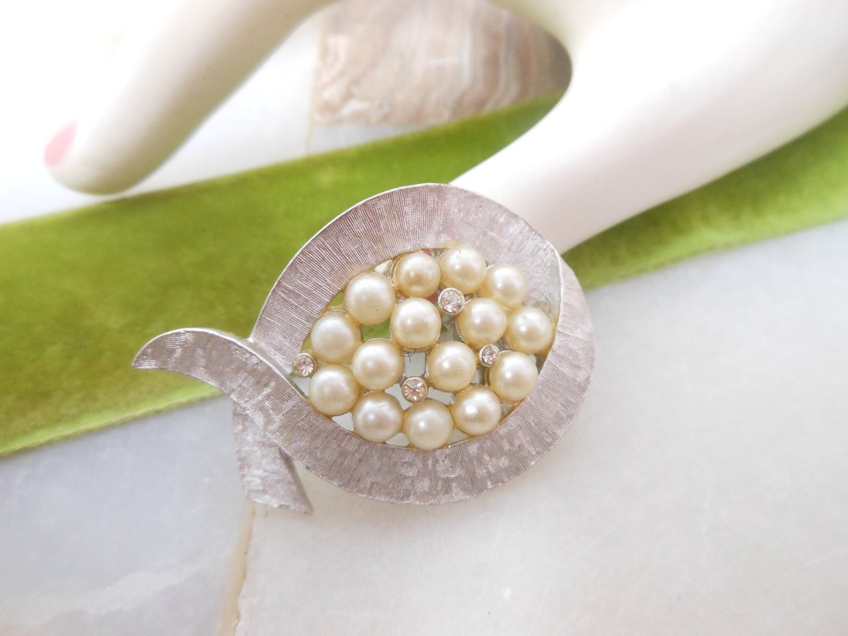 Vintage ART Designer Pearl Rhinestone Pin Brooch Signed Arthur Pepper Silver Plate Jewelry Mid Century Gift, VivianJoel.com