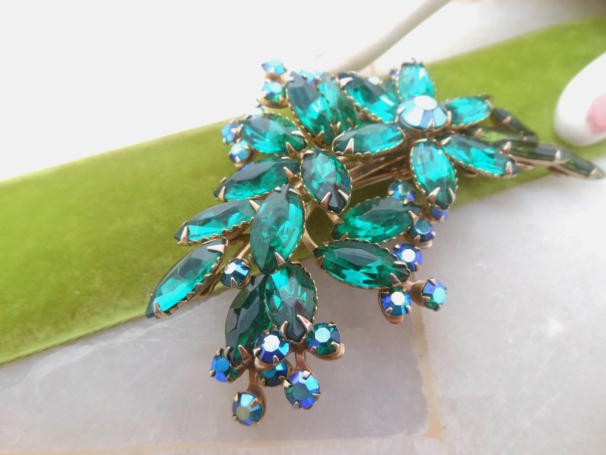 Vintage BEAU JEWELS Emerald Green Rhinestone Brooch Flower Spray Pin Aurora Borealis Crystal Mid Century, VivianJoel.com
