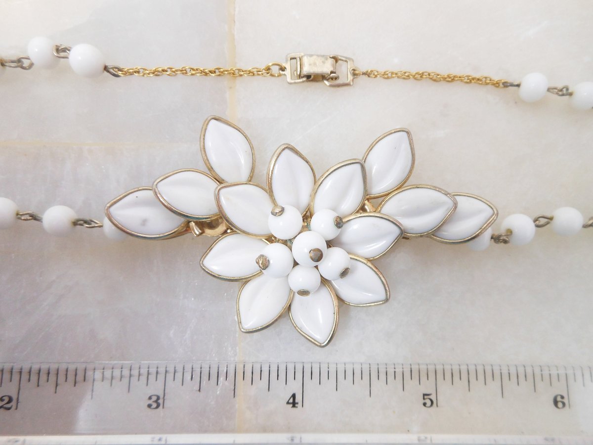 Vintage Milk Glass White Flower Bead Necklace Poured Petal Collar Choker Wedding Jewelry Mid Century, VivianJoel.com
