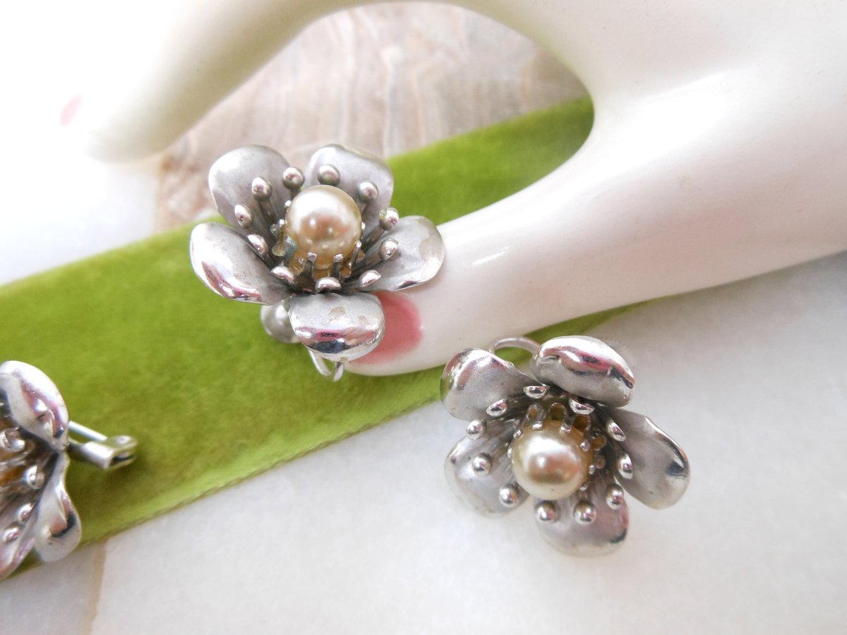 Vintage CORO Flower Scatter Pin Earrings Screw Back Faux Pearl Silver Tone Brooch Set Designer Jewelry Gift Mid Century, VivianJoel.com