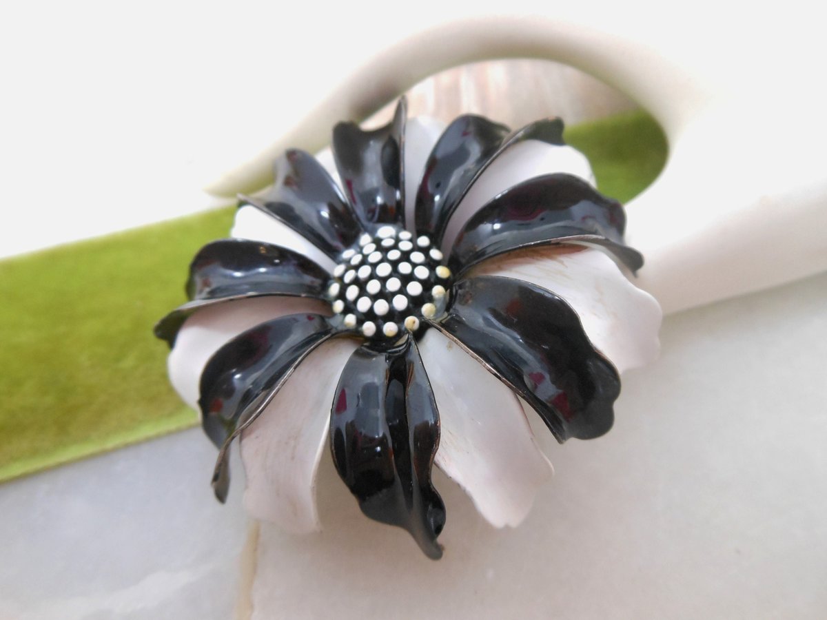 Vintage Crown TRIFARI Brooch Daisy Pin Mod Flower Black White Enamel Classic Timeless Designer Mid Century Jewelry Gift, VivianJoel.com