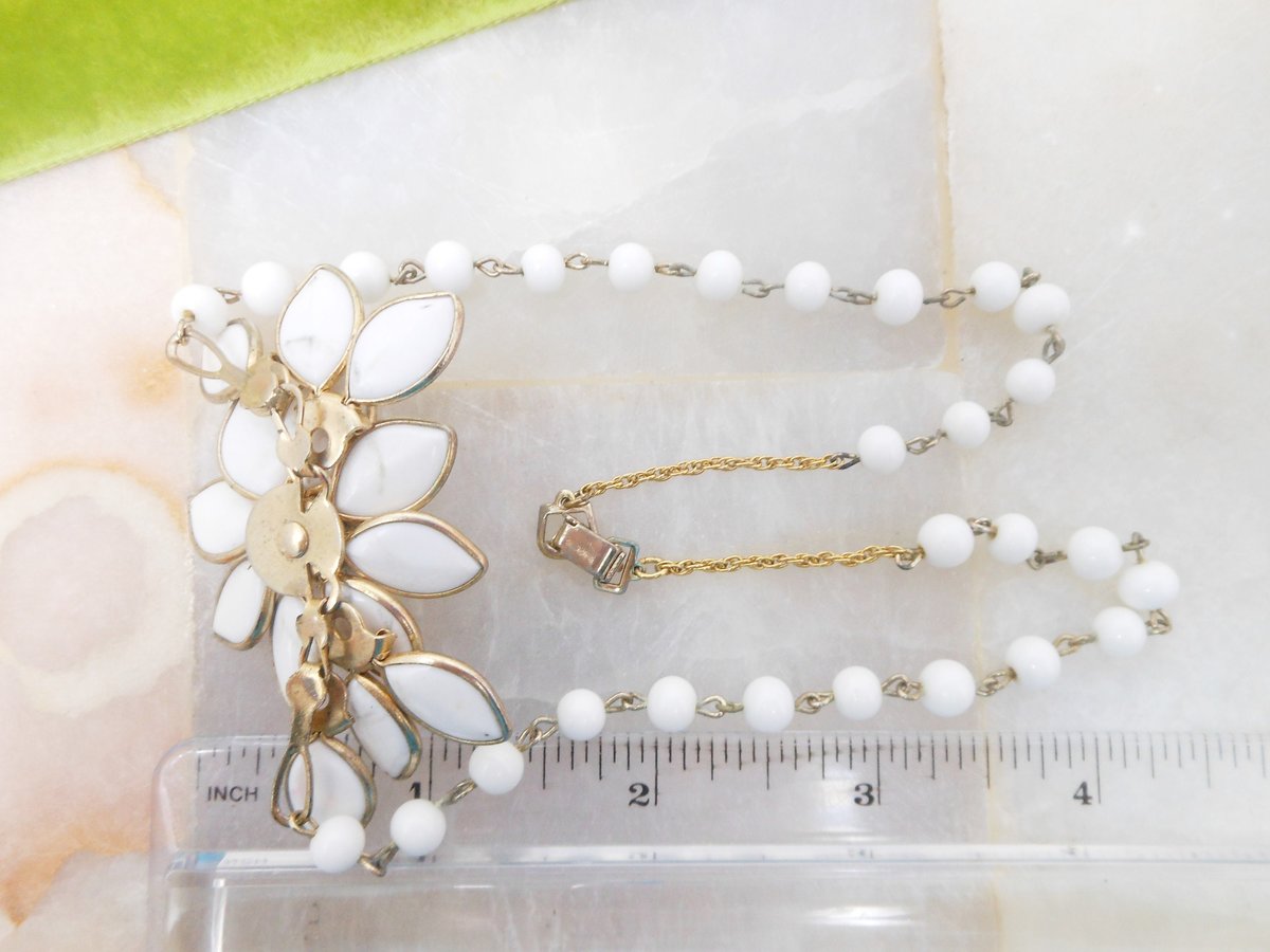 Vintage Milk Glass White Flower Bead Necklace Poured Petal Collar Choker Wedding Jewelry Mid Century, VivianJoel.com