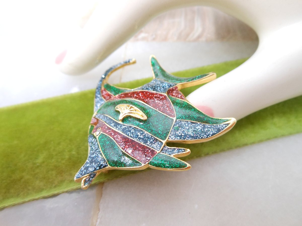 Vintage GIOVANNI Angel Fish Brooch Tropical Tiki Glitter Enamel Figural Sparkly Pin Designer Jewelry Pisces Gift, VivianJoel.com