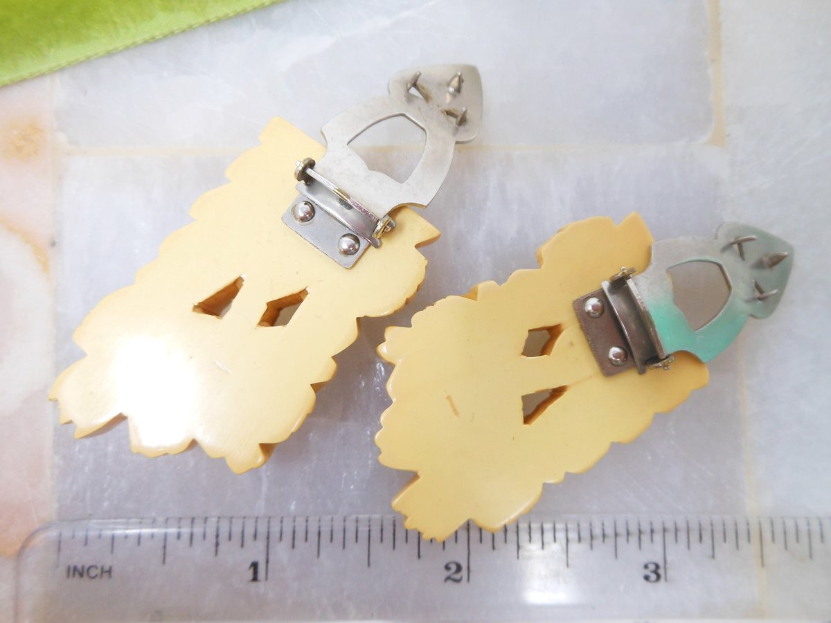 Vintage BAKELITE Dress Clip Pin Set Brooch Pair Cream Corn Yellow Butterscotch Deep Carved Old Plastic Jewelry Art Deco Gift, VivianJoel.com