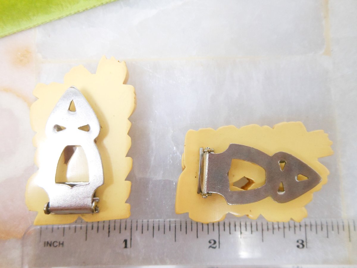 Vintage BAKELITE Dress Clip Pin Set Brooch Pair Cream Corn Yellow Butterscotch Deep Carved Old Plastic Jewelry Art Deco Gift, VivianJoel.com
