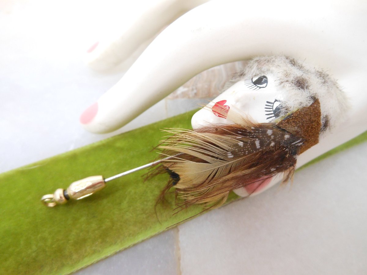 Vintage FRANCE Brooch Painted Face Art Deco Flapper Girl Pin Feather Mid Century Jewelry *as is*, VivianJoel.com