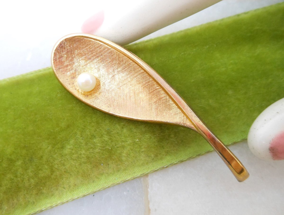 Vintage STERLING SILVER Pearl Pin Brooch Leaf Delicate Gold Vermiel Designer PM 925 Mid Century Jewelry Gift, VivianJoel.com