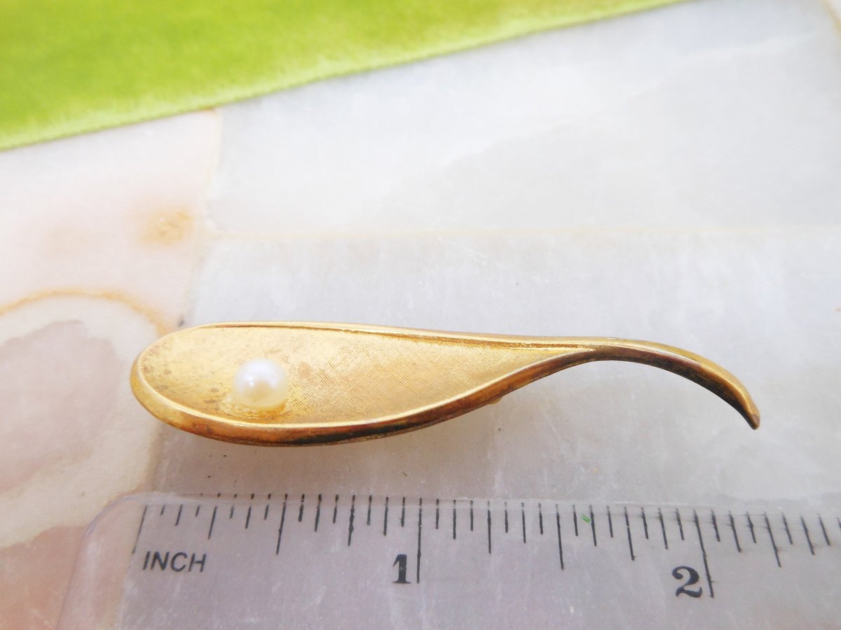Vintage STERLING SILVER Pearl Pin Brooch Leaf Delicate Gold Vermiel Designer PM 925 Mid Century Jewelry Gift, VivianJoel.com