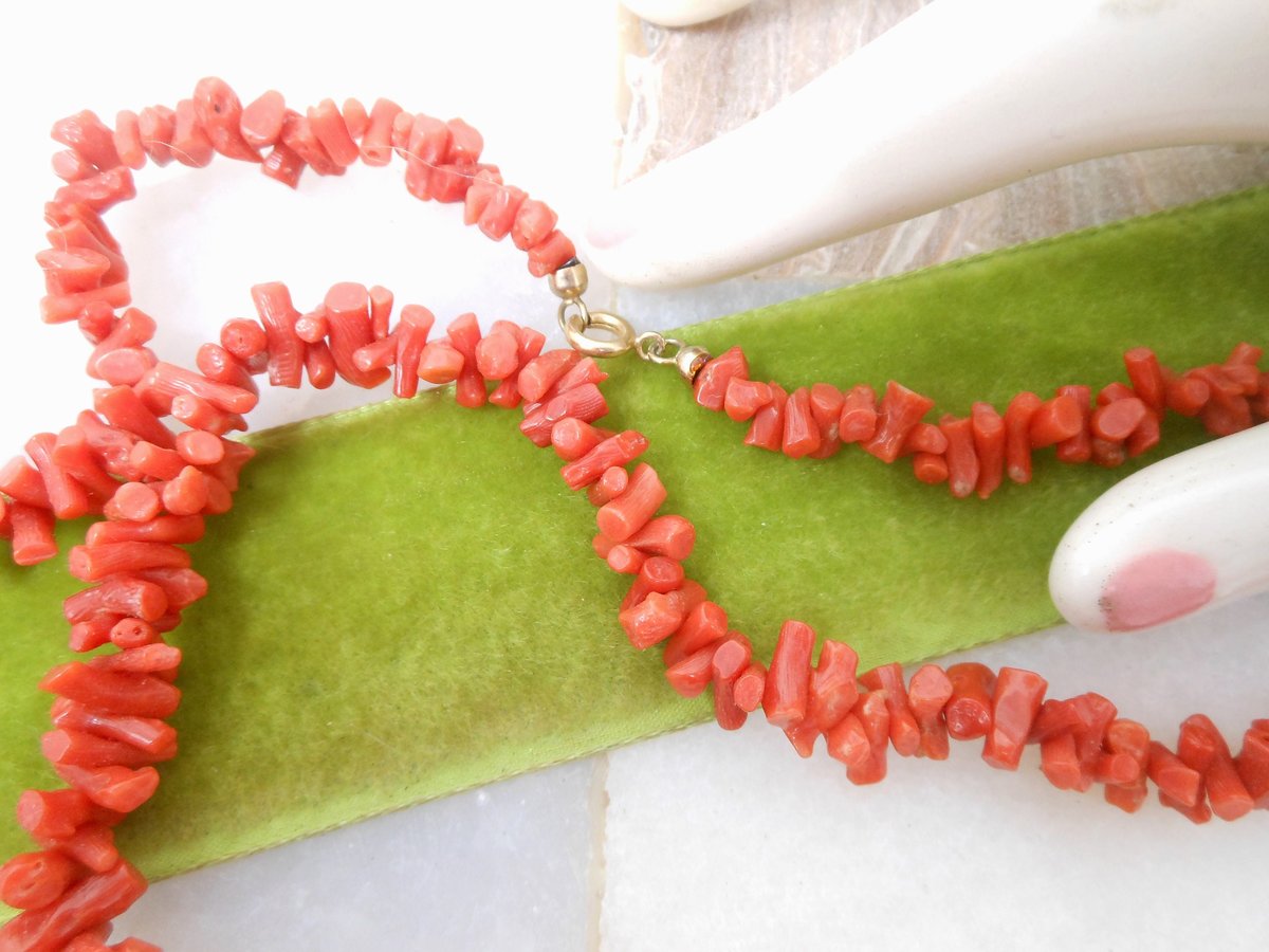 Vintage Coral Bead Branch Fringe Collar Necklace Salmon Orange 19" Mid Century Beach Tropical Jewelry Gift, VivianJoel.com