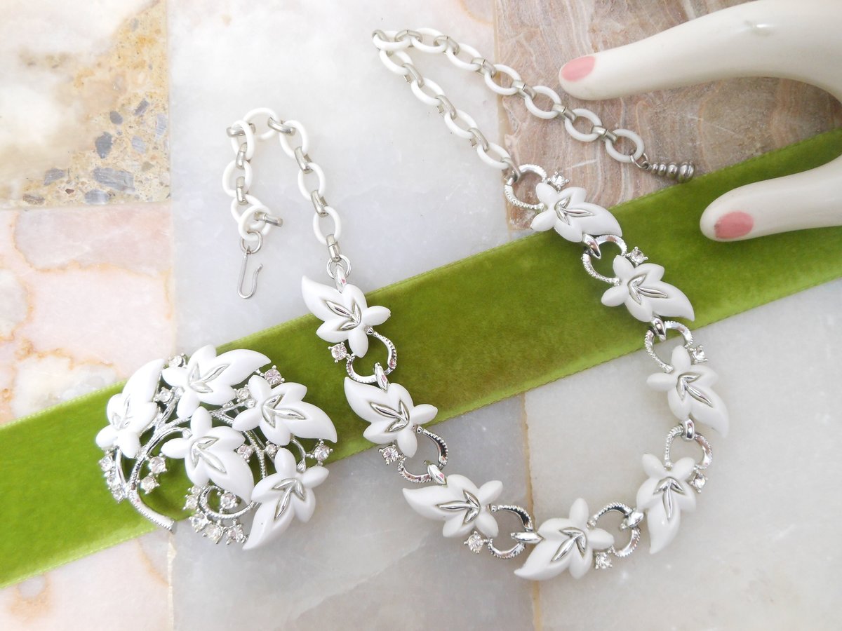 Vintage STAR Necklace Brooch Set White Lucite Plastic Thermoset Rhinestone Pin Up Retro Designer Jewelry Mid Century, VivianJoel.com