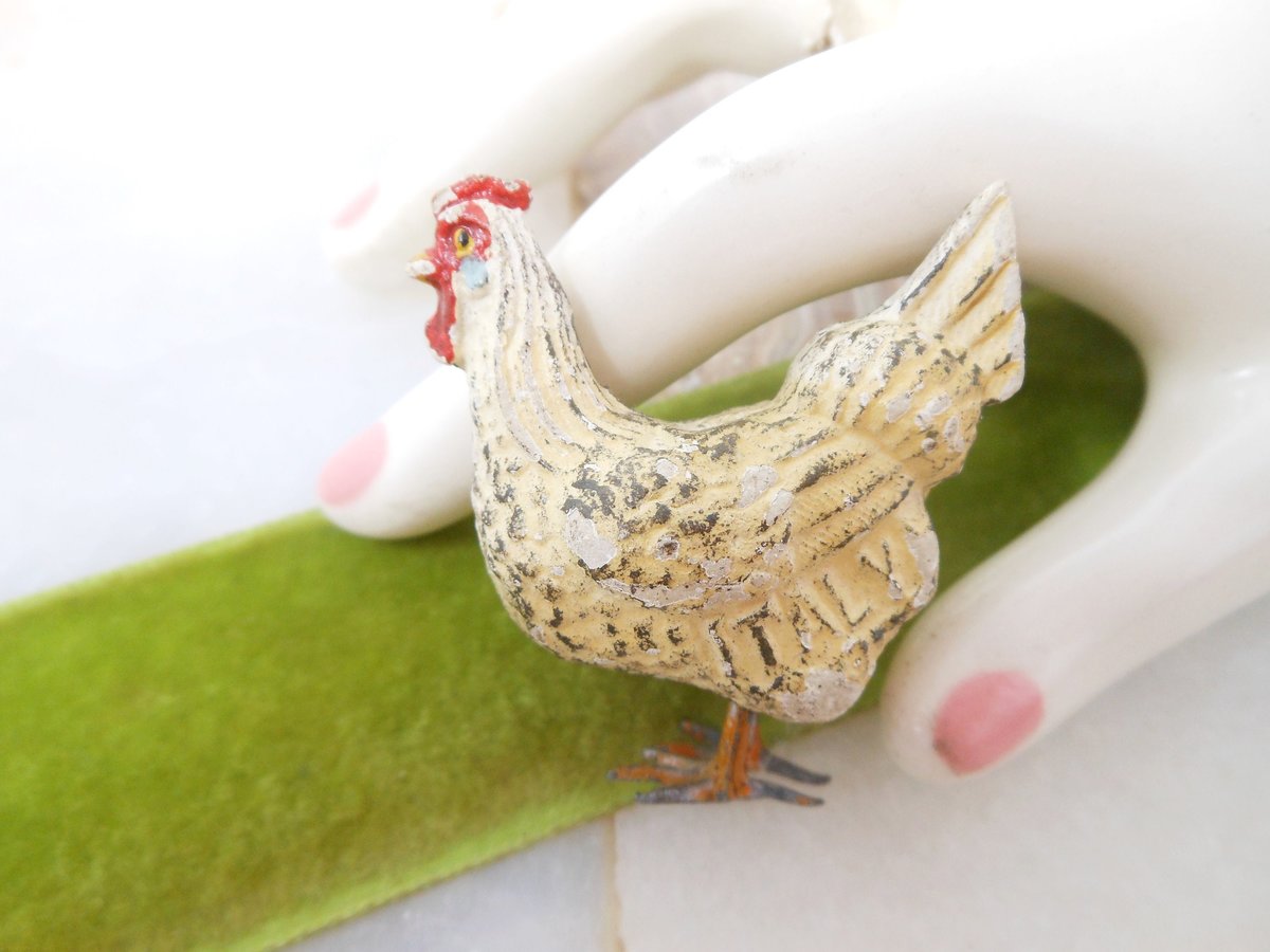 Vintage ITALY Miniature Composition Rooster Bird Metal Feet Easter Farmhouse Mid Century, VivianJoel.com
