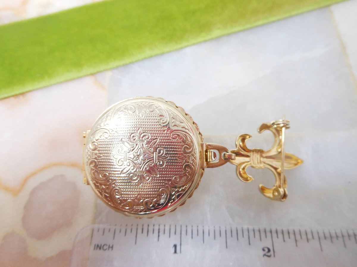 Vintage CORO Pegasus 6 Photo Book Locket Brooch Amethyst Pin Victorian Regency Revival Designer Mid Century Jewelry Gift, VivianJoel.com