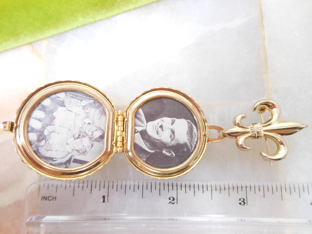 Vintage CORO Pegasus 6 Photo Book Locket Brooch Amethyst Pin Victorian Regency Revival Designer Mid Century Jewelry Gift, VivianJoel.com