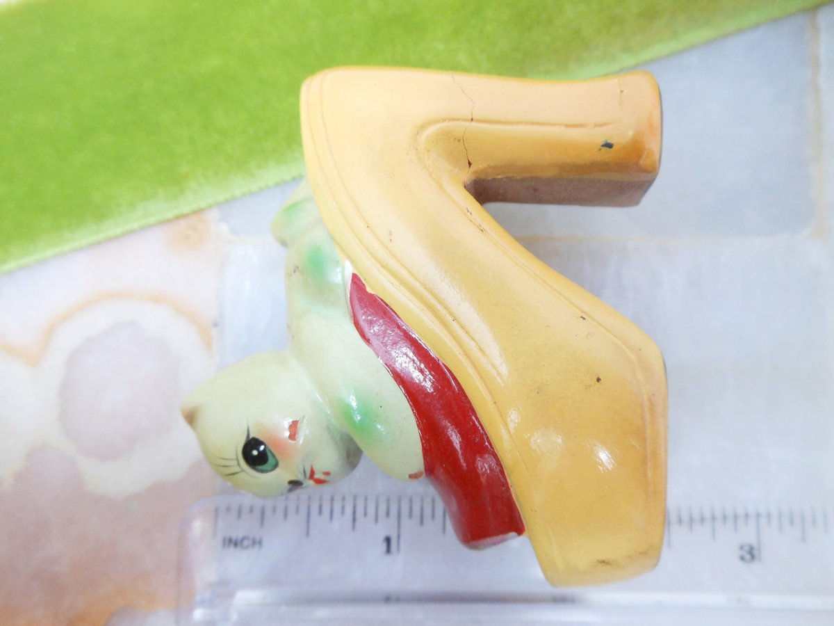 Vintage Cat in Shoe Pencil Sharpener Old Shanghai China Import Handpaint Kitsch Cute Mid Century *as is*, VivianJoel.com