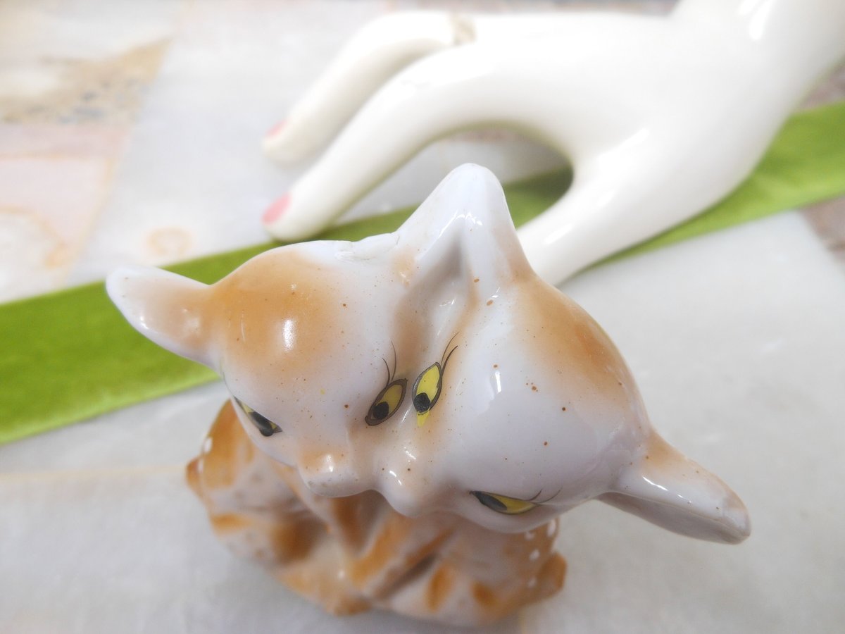 Vintage JAPAN Big Eye Deer Fawn Miniature Ceramic Porcelain Figurine Christmas Anytime Reindeer Mid Century Gift *as is*, VivianJoel.com