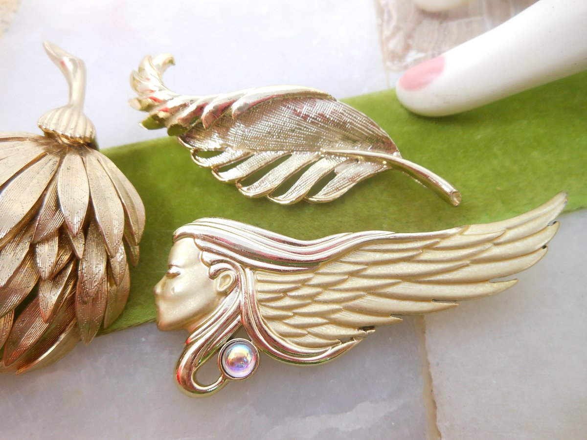 Vintage LOT 3 Figural Brooch Collection Gold Tone Plate AJC GERRYS Leaf Destash Jewelry Mid Century Gift, VivianJoel.com