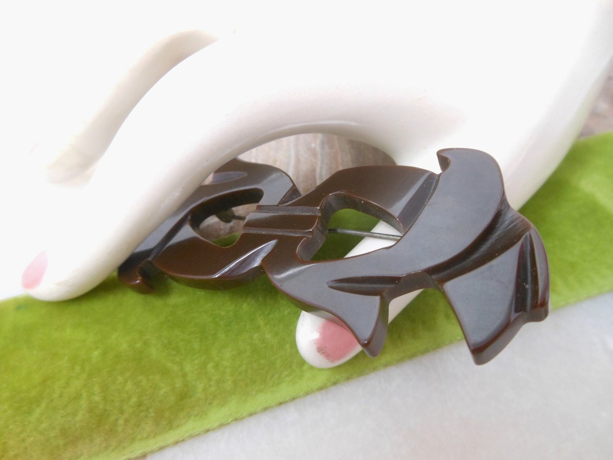 Vintage BAKELITE Flying Bird Brooch Bow Pin Carved Chocolate Brown Old Plastic Mid Century Jewelry Gift, VivianJoel.com