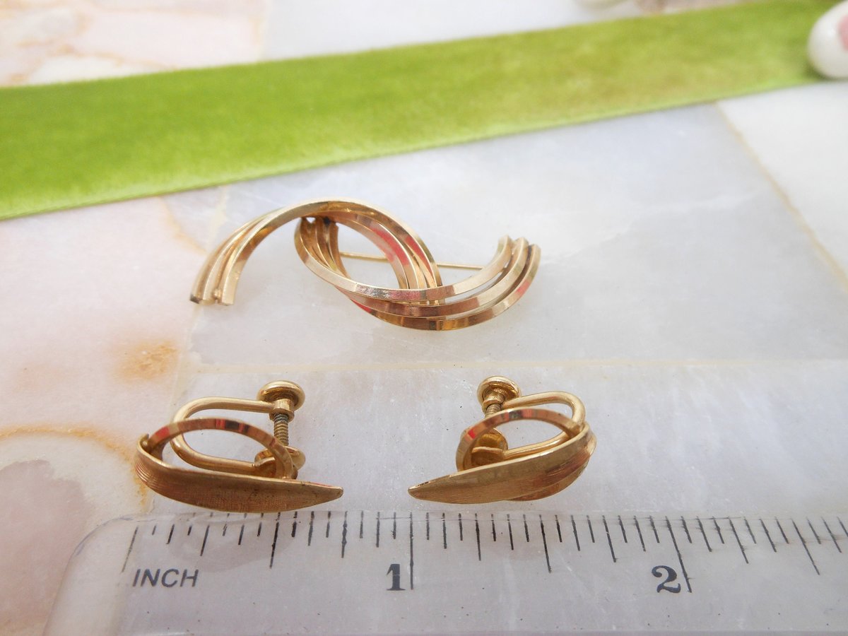 Vintage VAN DELL Gold Fill Brooch Earrings Set Screw Back Minimalist GF Petite Pin Designer Mid Century Jewelry Gift, VivianJoel.com