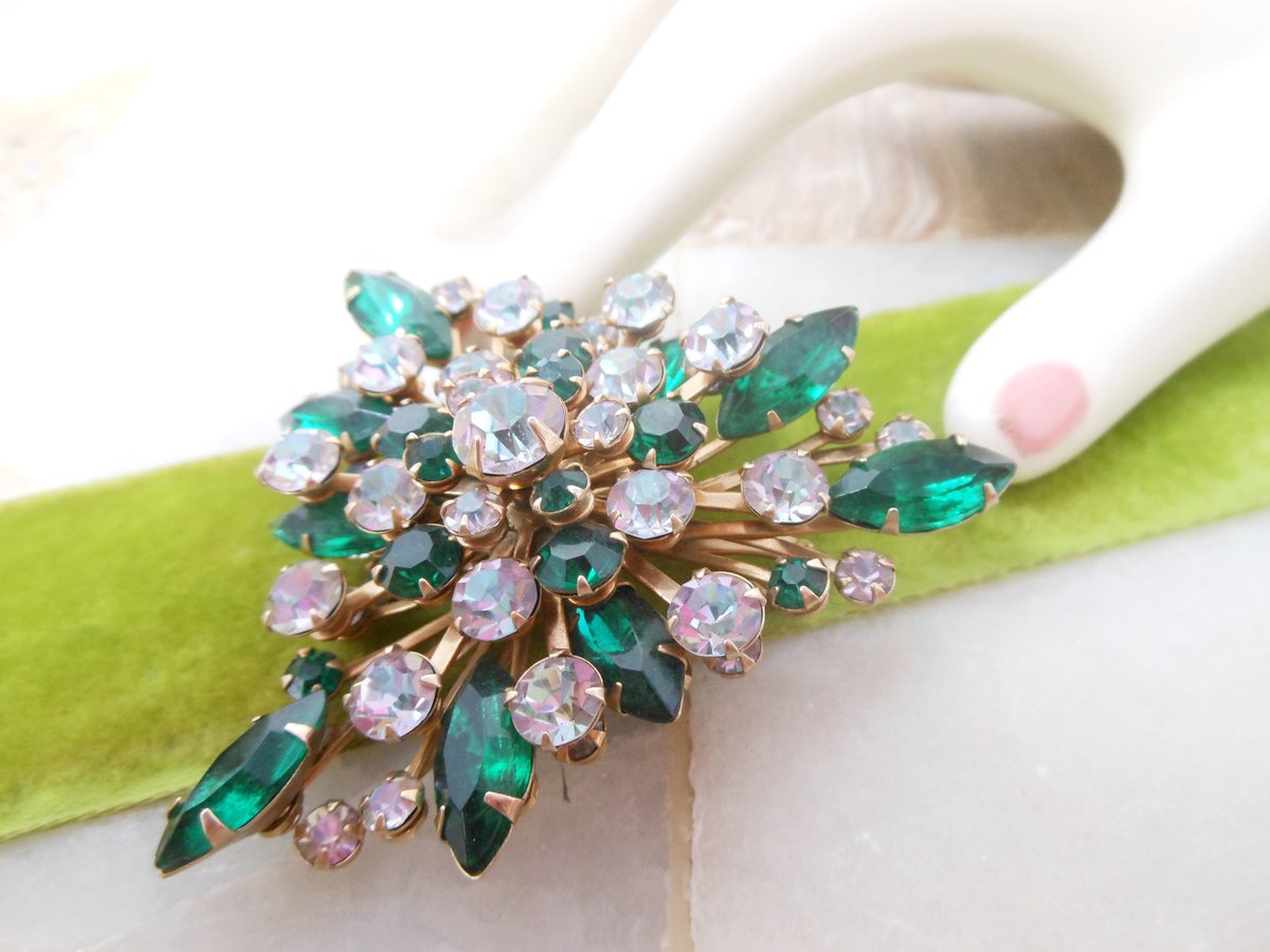Vintage Emerald Green Brooch Rhinestone Pin Starburst Explosion Triangle Shield Jewelry Mid Century Gift, VivianJoel.com