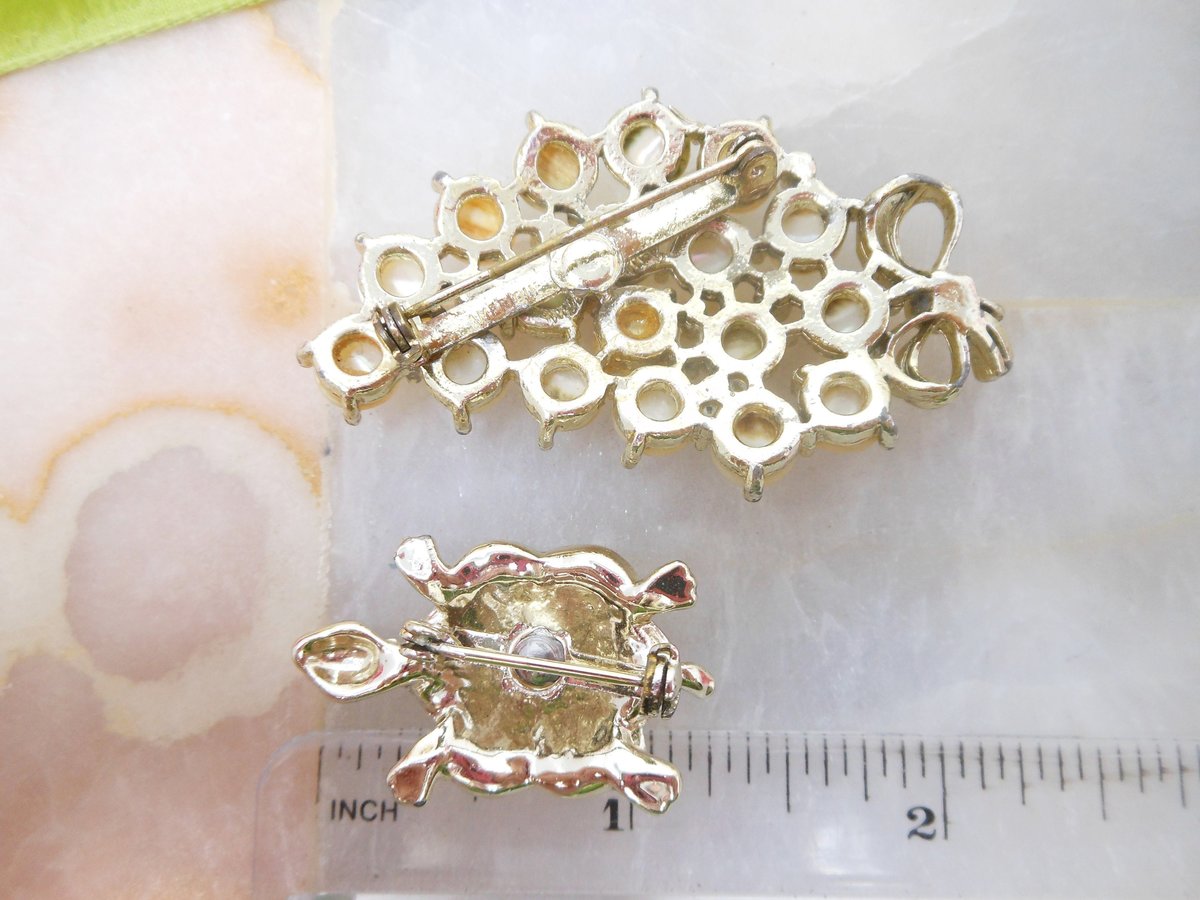 Vintage Mother of Pearl Rhinestone Flower Turtle Pin Brooch LOT 2 AMERIQUE Mid Century Jewelry Gift, VivianJoel.com