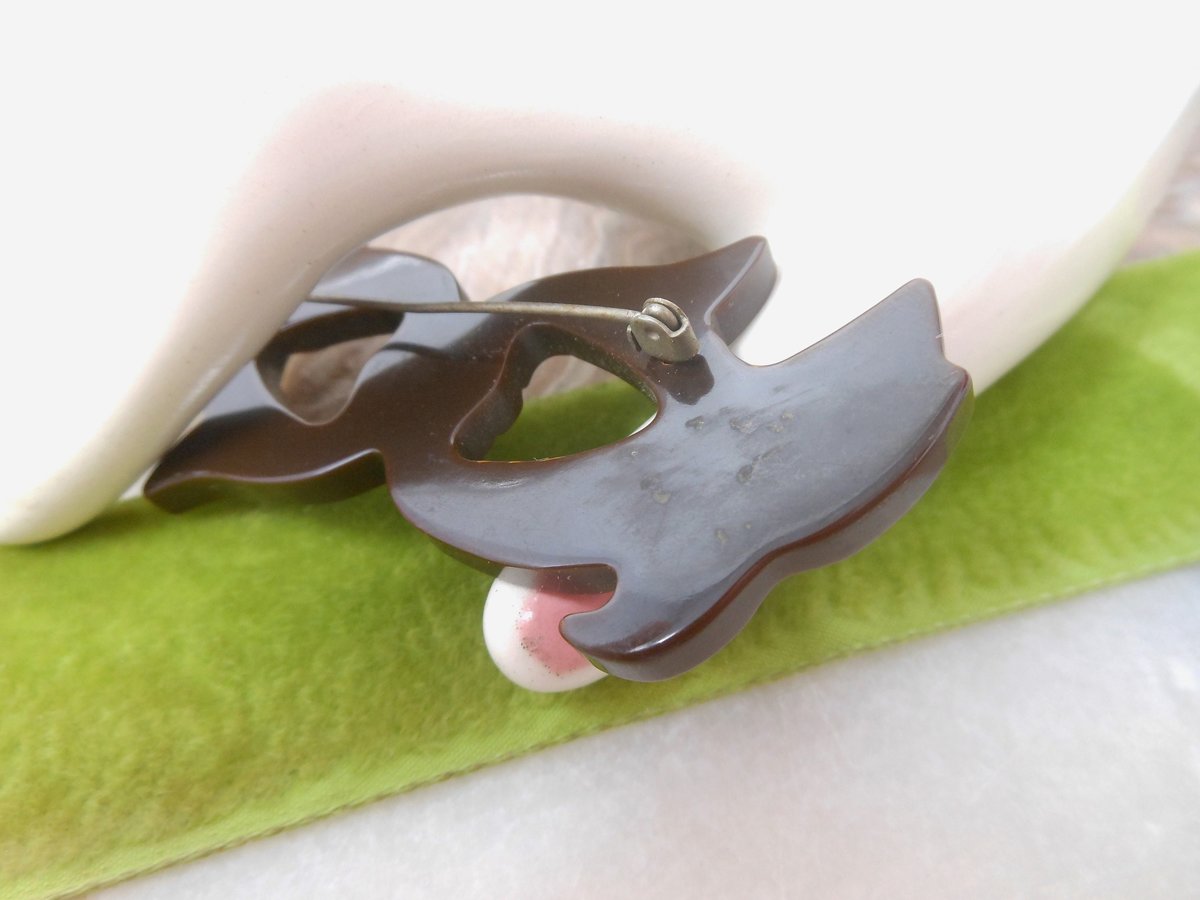 Vintage BAKELITE Flying Bird Brooch Bow Pin Carved Chocolate Brown Old Plastic Mid Century Jewelry Gift, VivianJoel.com