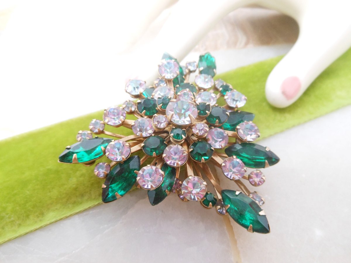 Vintage Emerald Green Brooch Rhinestone Pin Starburst Explosion Triangle Shield Jewelry Mid Century Gift, VivianJoel.com