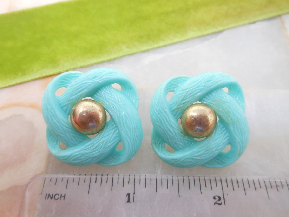 Vintage Aqua Blue Atomic Flower Earrings Plastic Clip On Retro Mod Mid Century Jewelry Gift, VivianJoel.com