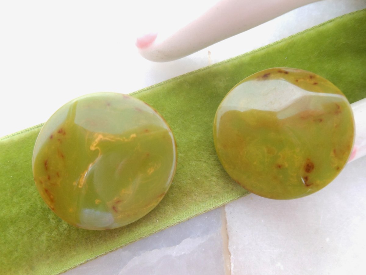 Vintage BAKELITE Chunky Green Earrings Clip On Spinach Marbled Plastic Mid Century Jewelry Gift, VivianJoel.com