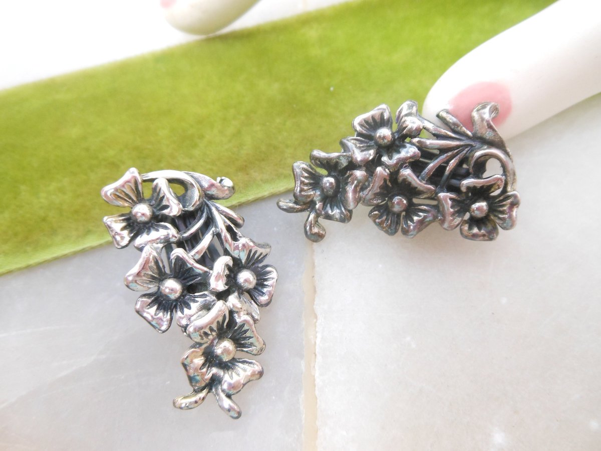 Vintage Flower Climber Earrings Clip On Silver Tone Plate Wedding Jewelry Gift Mid Century, VivianJoel.com