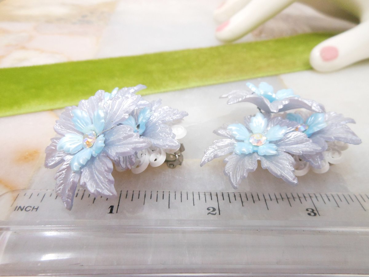Vintage Jumbo Trembler Earrings Flower Clip On Blue Plastic Rhinestone Cluster Celluloid Jewelry Gift, VivianJoel.com