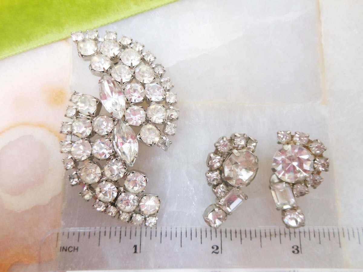 Vintage Old Hollywood Glam Brooch Earrings Set Ice Clear Crystal Pin Rhinestone Mid Century Jewelry Gift, VivianJoel.com