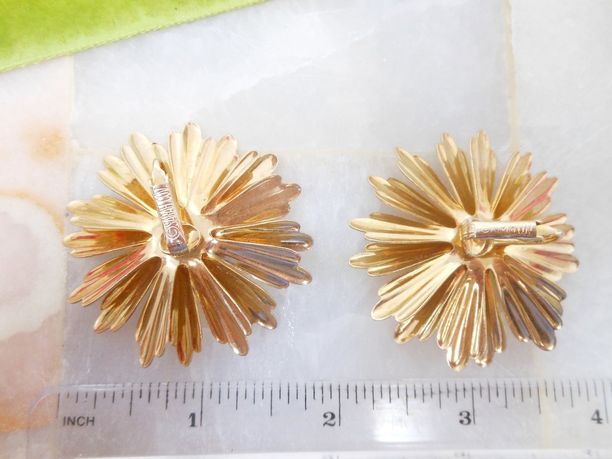 Vintage SARAH COVENTRY Flower Earrings Big Jumbo Clip On Designer Gold Tone Plate Daisy Mid Century Jewelry Gift, VivianJoel.com