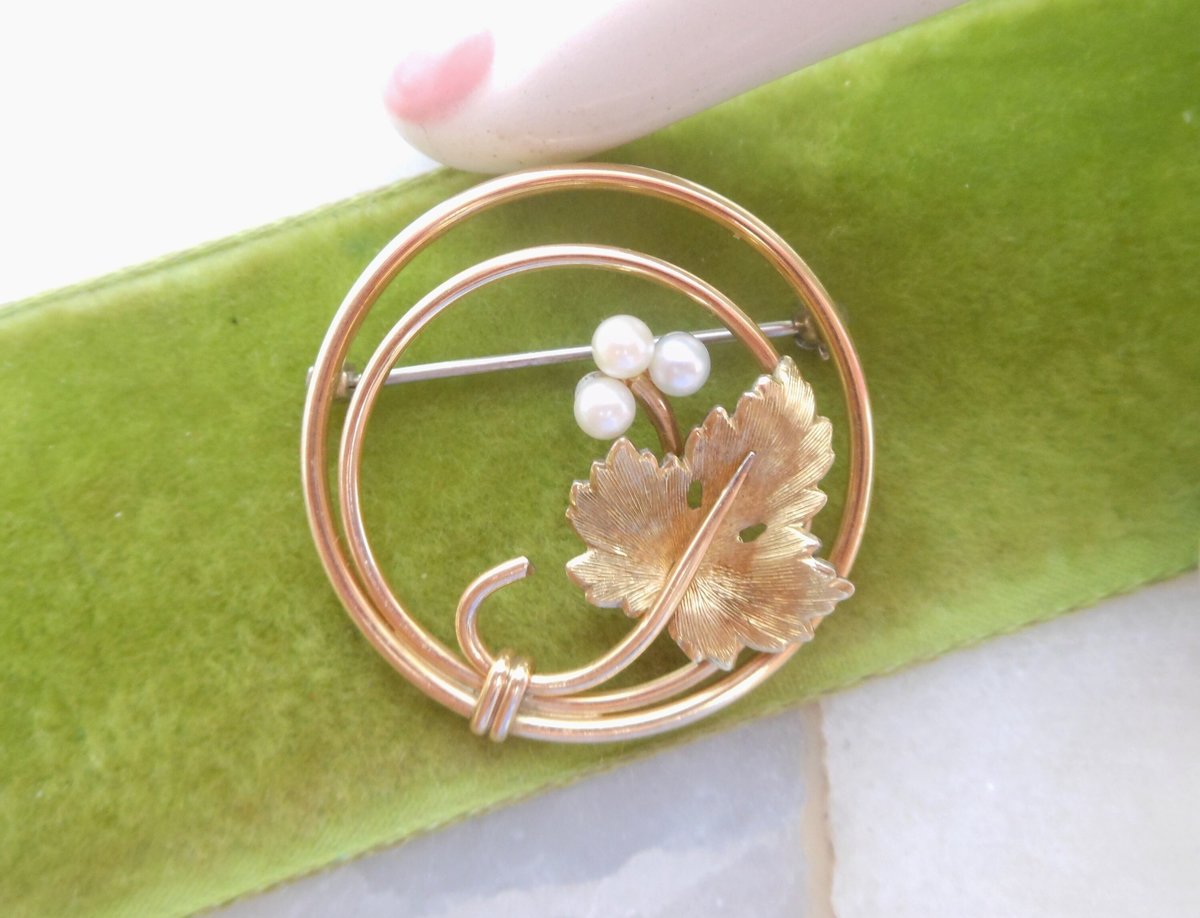 Vintage KREMENTZ Pearl Brooch Flower Circle Wreath Designer Pin Gold Overlay Petite Mid Century June Birthday Jewelry Gift, VivianJoel.com