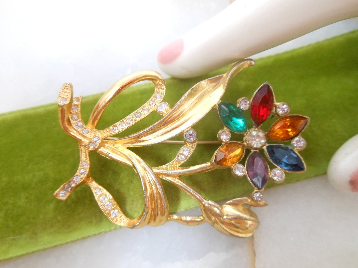 Vintage Rhinestone Flower Pin Pot Metal Brooch Crystal Bouquet Art Deco Mid Century Jewelry Gift, VivianJoel.com