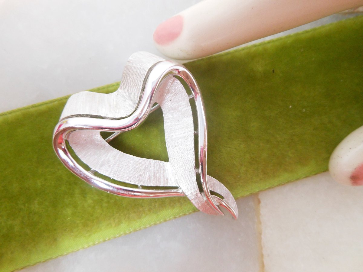 Vintage Crown TRIFARI Heart Brooch Designer Modernist Silver Tone Plate Pin Mid Century Valentine Jewelry Gift, VivianJoel.com